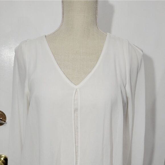 Iz byer open front blouse - Picture 5 of 8